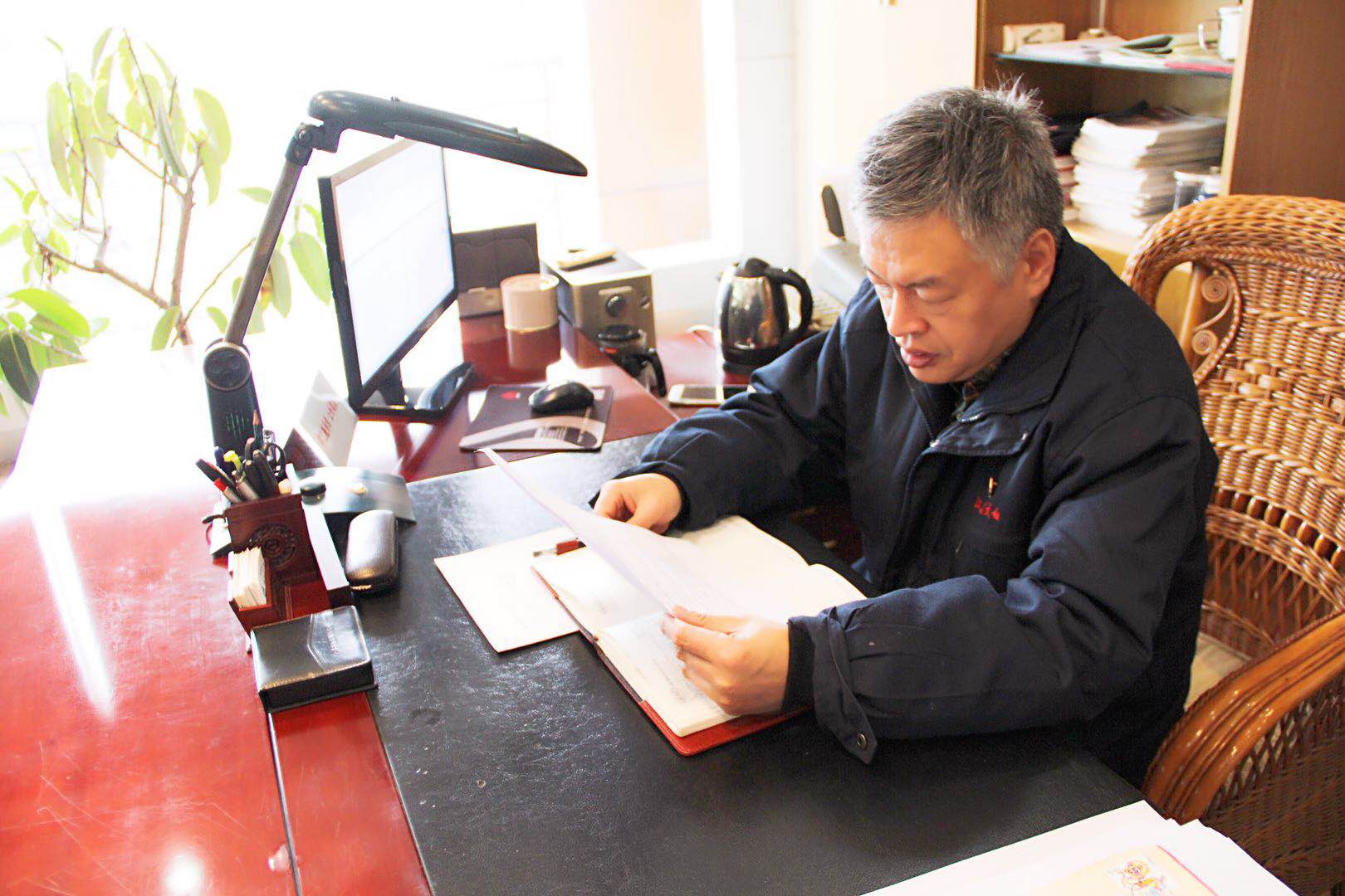 ��������