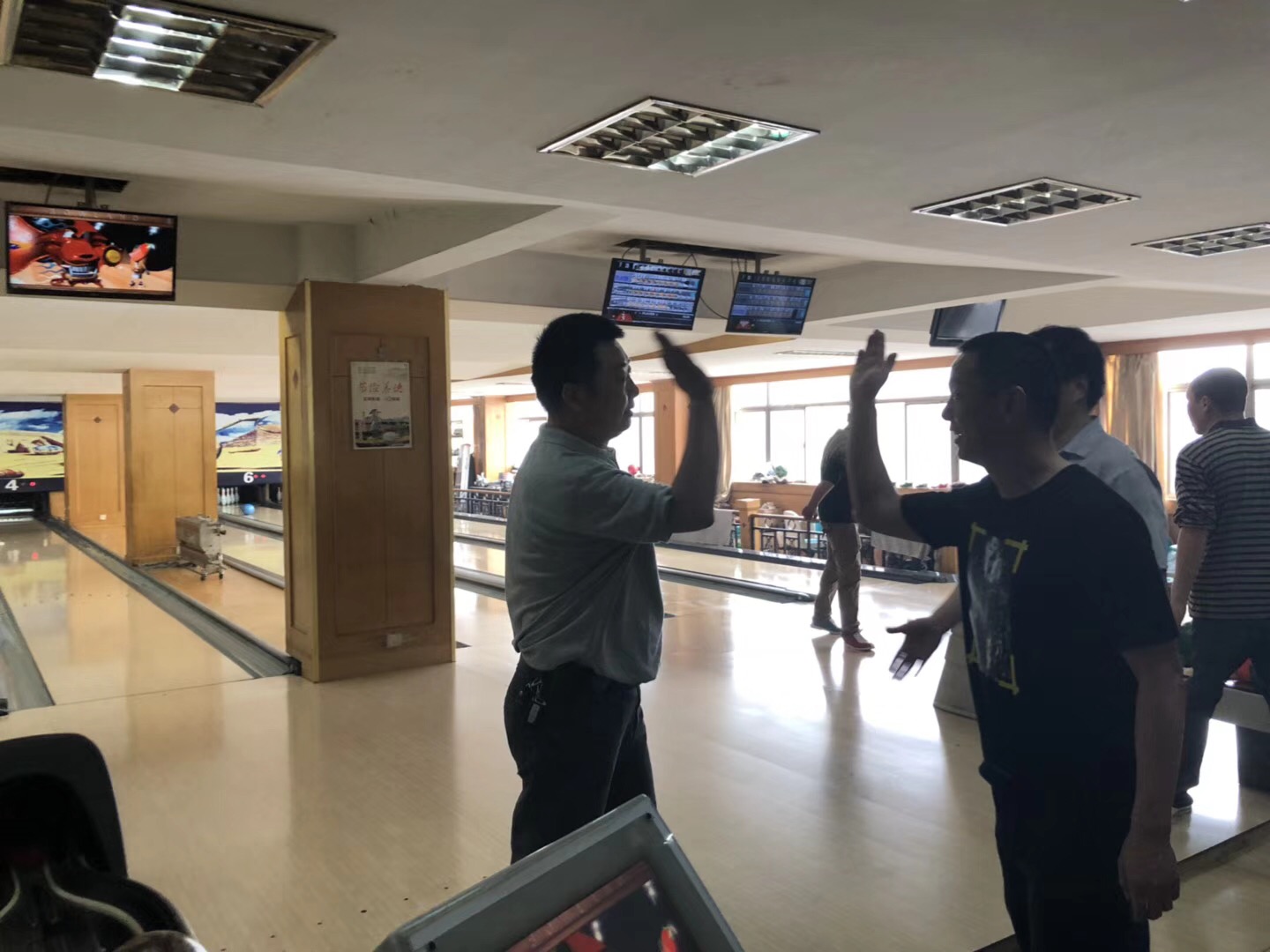 ��������