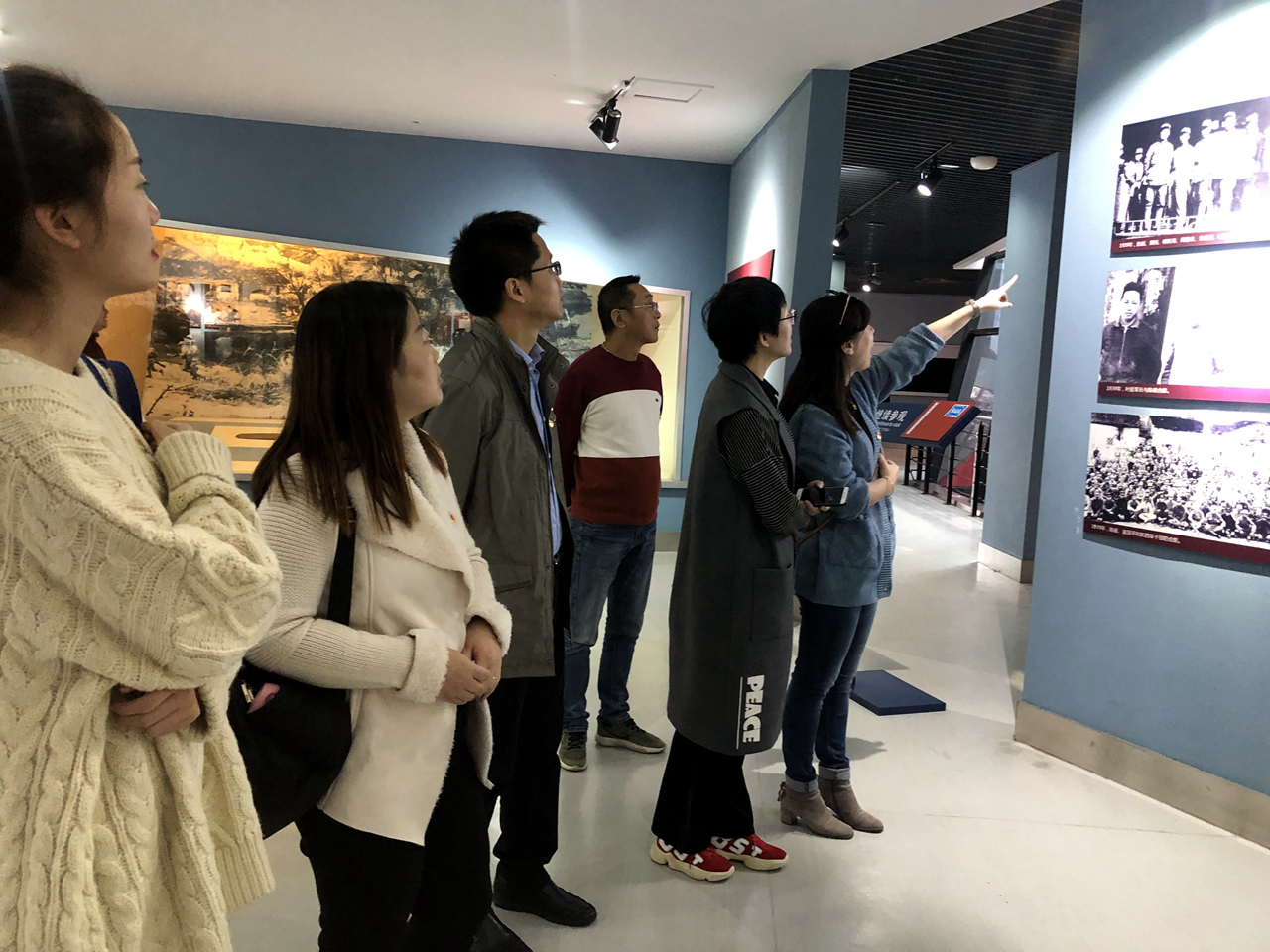 ��������